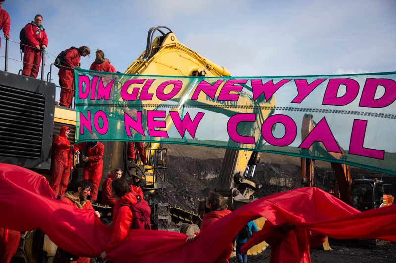 Reclaim the Power occupation of Ffos-y-Fran open cast coal mine, 2016. Image © Kristian Buus (CC BY 2.0) https://bit.ly/2QYWcOj