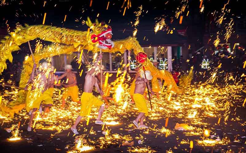 Huanglongxi Fire Dragon Dance © Chengdu Lan Ying Photography Studio 